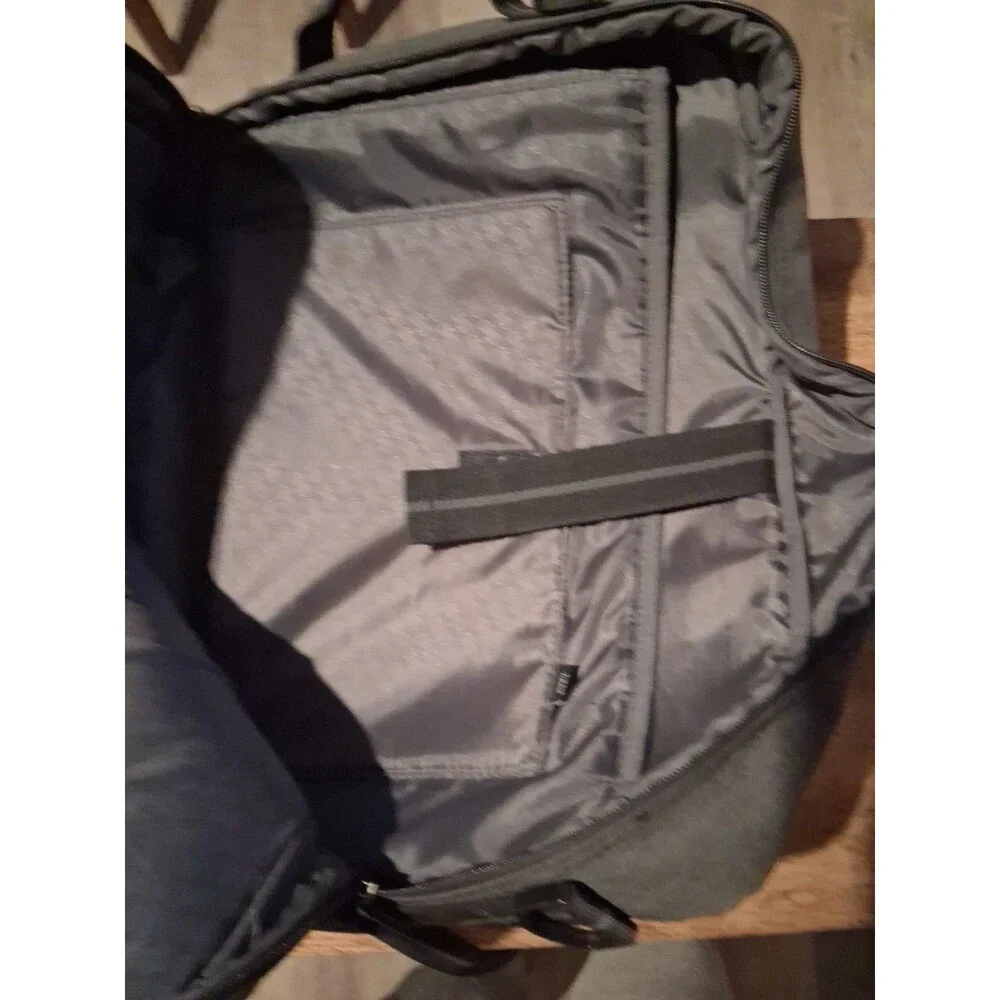 Solo New York Convertible Backpack Laptop Bag Polyester Padded Gray Black
